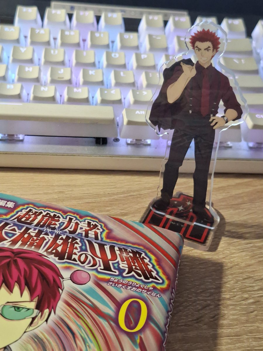 mugamilove's tweet photo. sometimes when i have a hard task to do, i like to take my Hairo acrylic standee and i either look at it or place it closer to me. looking at him helps me stay motivated and not be as stressed during the task... ❤️‍🔥 https://t.co/sjO5OJ0gin