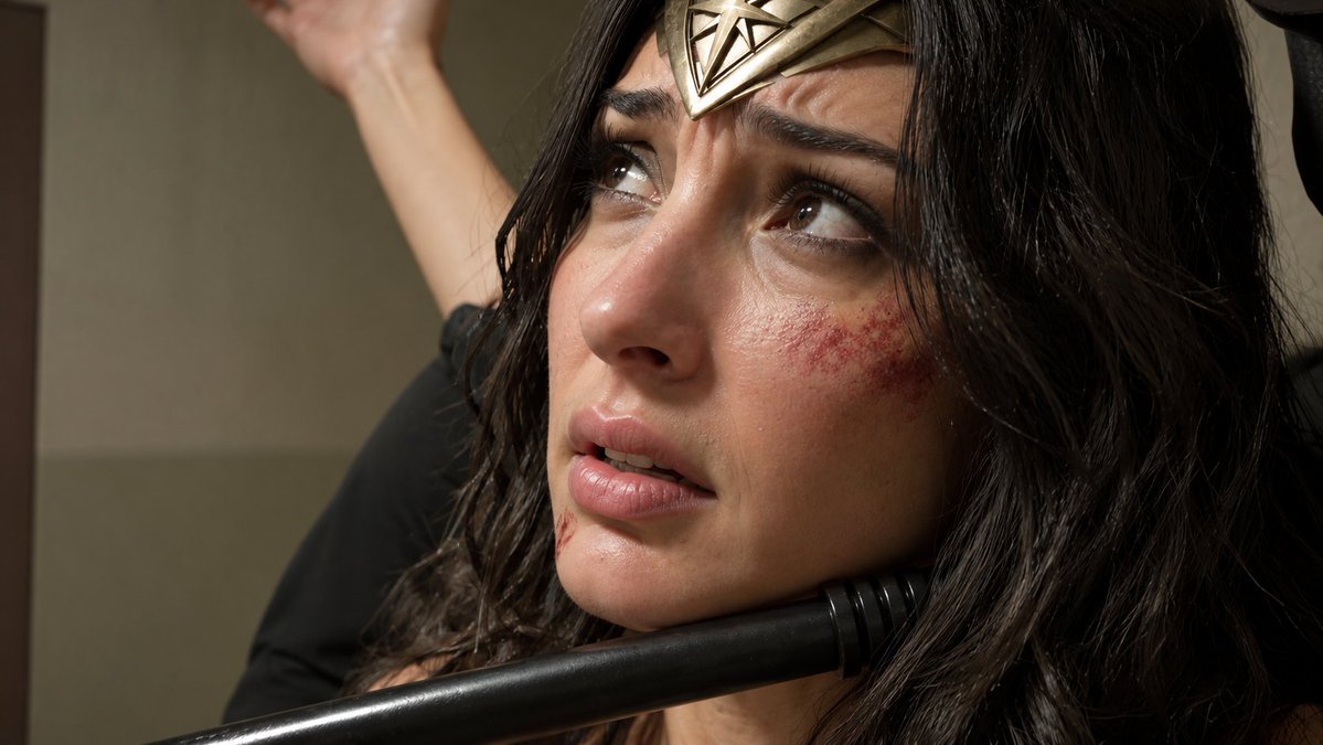 FriedShowdown's tweet photo. Fall of Wonder: The Finale
Coming soon to my patreon
https://t.co/tgEk7hVXFK

#wonderwoman #captured #bankrobbery https://t.co/Bh8LKg8c3n