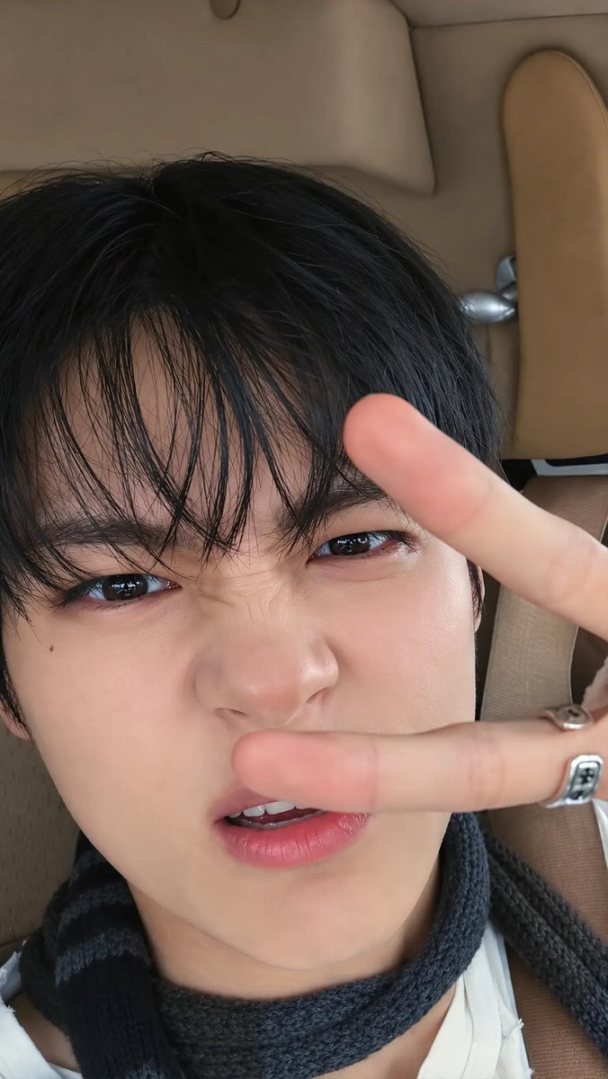 hyuniejenn's tweet photo. aegipie🤍 https://t.co/SqWL3dZXVG