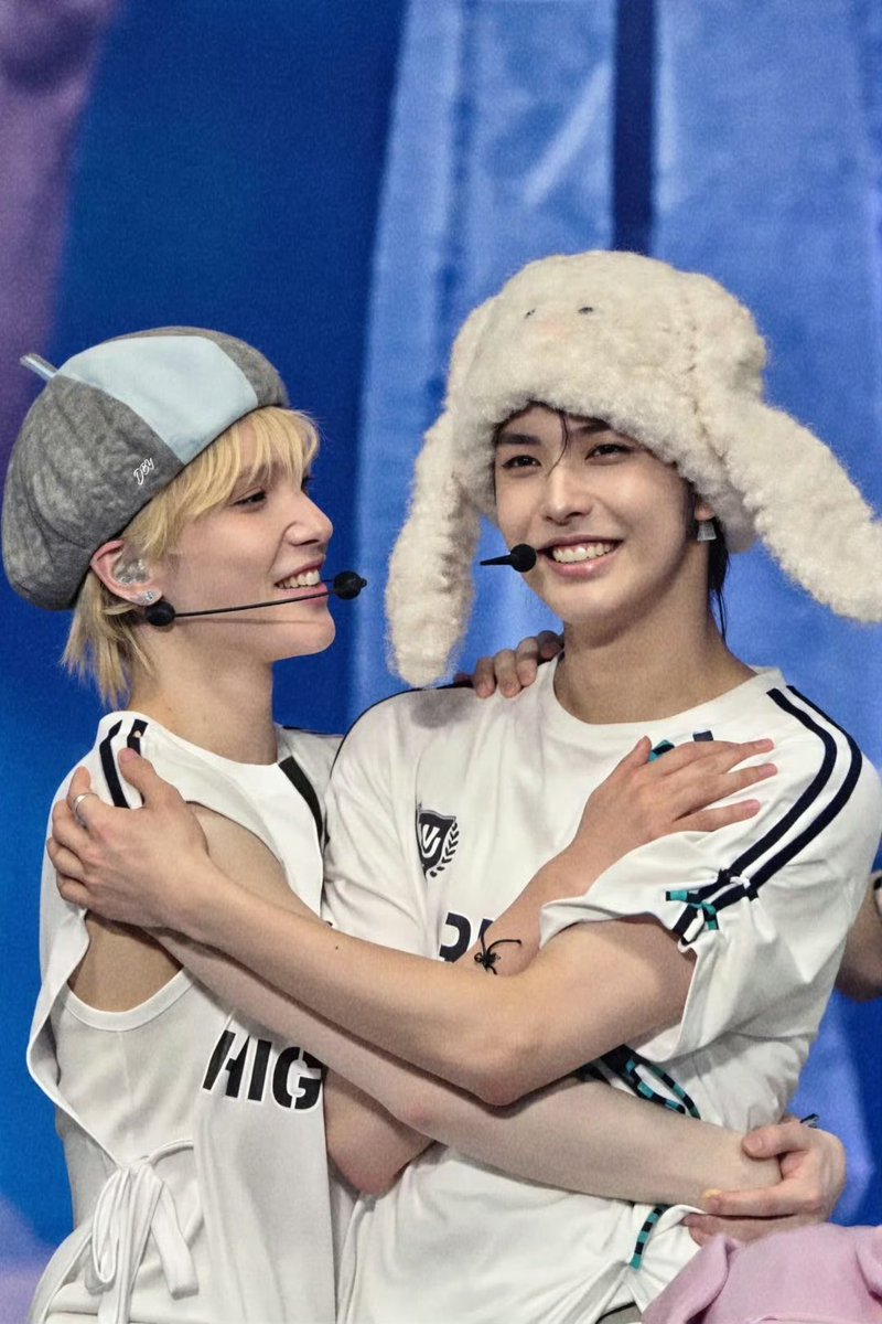gwagamhagee's tweet photo. 🦁➝🐰 actually, i think the person who's having the hardest time is songha hyung... i don't say it often, but i'm always grateful!
🐰➝🦁 thank you for being my source of energy~ my baby ⛥

missing this duo 🥺🥺🫳🏻🫳🏻 https://t.co/Dv65feGX0u