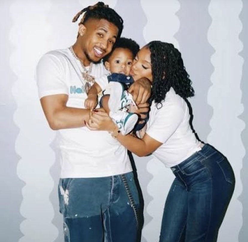 Hex_zoo's tweet photo. Halle Bailey made sure DDG felt the breakup by sharing a clip of her CRAZY TALENT while keeping him away from their son 😭🔥 https://t.co/4Akb90Bjhv