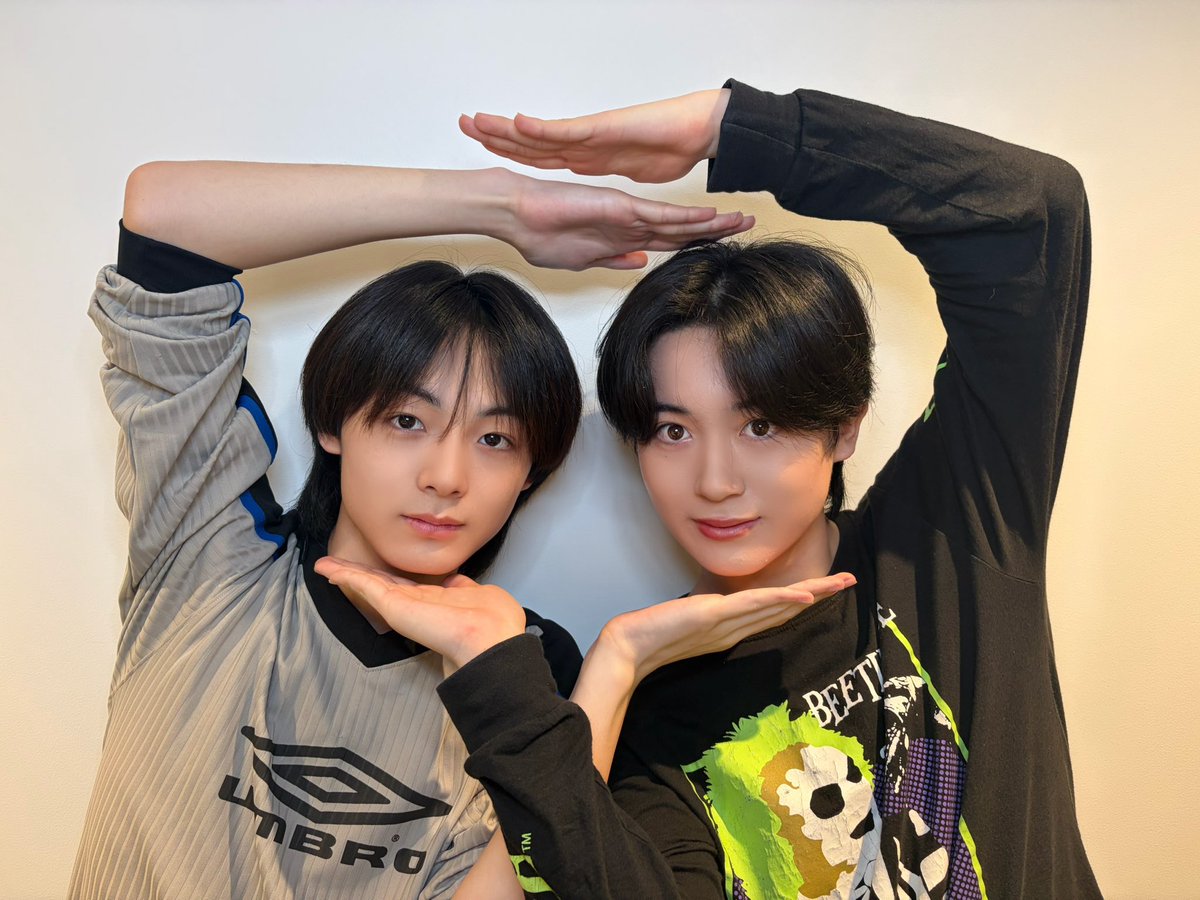 iiondo_official's tweet photo. /／
＋KIRARI 「ひだまりん家」での生配信ありがとうございました☀️
\＼

本日は守本勝倶・三戸琳仁でゆったり配信をお送りしました🥪

+KIRARI内にはアーカイブも残っているので見逃した方はぜひご覧ください👀！

次回の配信もお楽しみに🌡️

ひだまりん家入会はこちらから🏠！
🔗https://t.co/8xPzn596eC

#iiONDO
#HiDAMARi
#EBiDAN