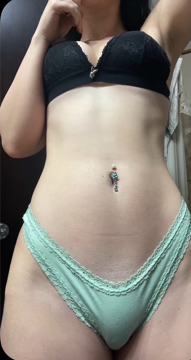 valkysworn's tweet photo. 45$ Green Lace Panties https://t.co/IQn8BfjFFu #depoptwt #depopgoons #vintedtwt https://t.co/AC8xxmkKJV