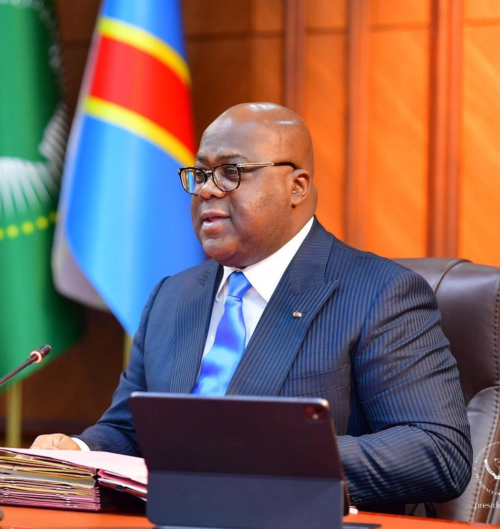 BenitaNtumba's tweet photo. 🔴L’indomptable @Fatshi13 est et reste Président de la République Démocratique du Congo jusqu’à ce que Kagame et Museveni ne seront plus président dans leurs pays respectifs telle est la volonté du peuple congolais.
Un président patriote n’abandonne jamais son peuple en danger. https://t.co/6LNbjFbdDP