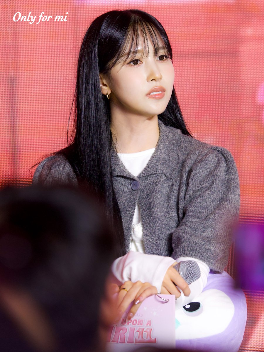 onlyformi0324's tweet photo. 261017 TWICE FAN PARTY

11주년 축하해요‼️
앞으로도 행복한 아이돌 생활을 이어갈 수 있기를 바라요💗

#TWICE #트와이스 #MINA #ミナ #미나 https://t.co/TfGlmaIz5w