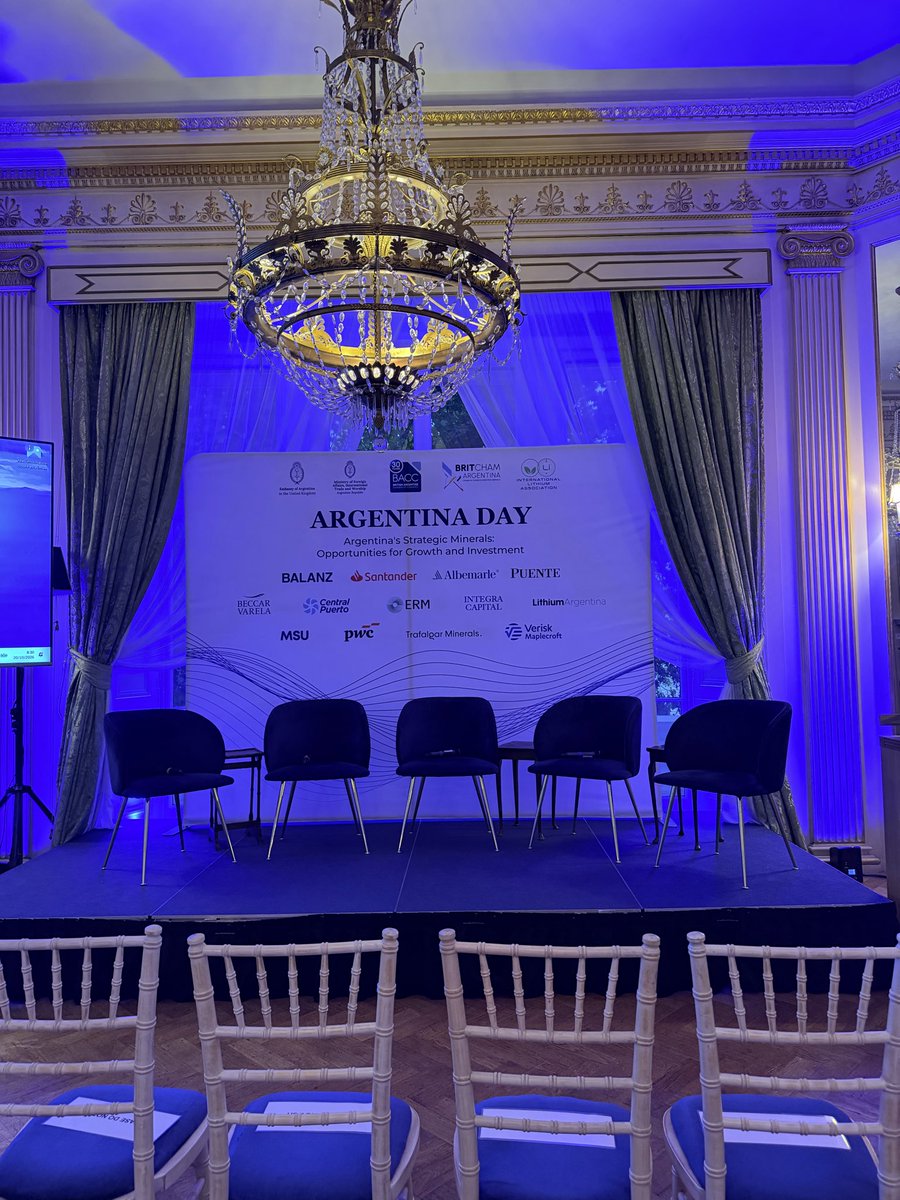 ARGinUK's tweet photo. All set for Argentina Day 2026! 🇦🇷🇬🇧

Looking forward to a day of insightful discussions and new opportunities.

#ArgentinaDay2026 https://t.co/aQxgGWTYBl