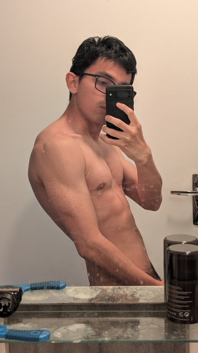 Loitax7w's tweet photo. #gaylatino #gay https://t.co/Rgad0nblAa