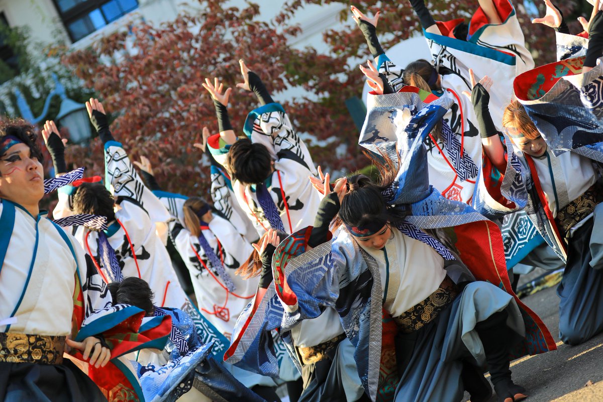 GIFT89953706's tweet photo. @yosakoi_wadachi #福島学院大学
#のぎく祭
#轍wadachi
🎶閃ノ刻④ https://t.co/r0We3fgW04