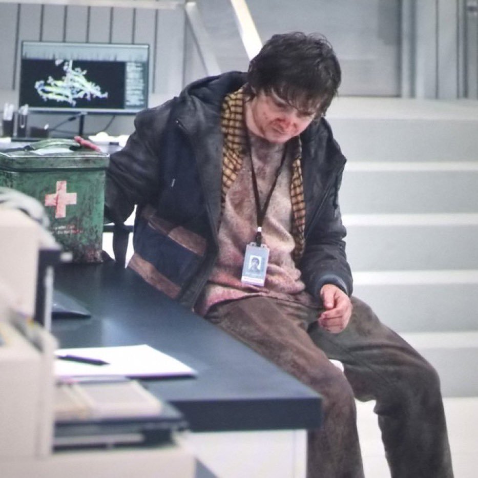 buckycharms_'s tweet photo. How people catch me at work and say "wow that was a big sigh 😃" https://t.co/14JUfSv9fD