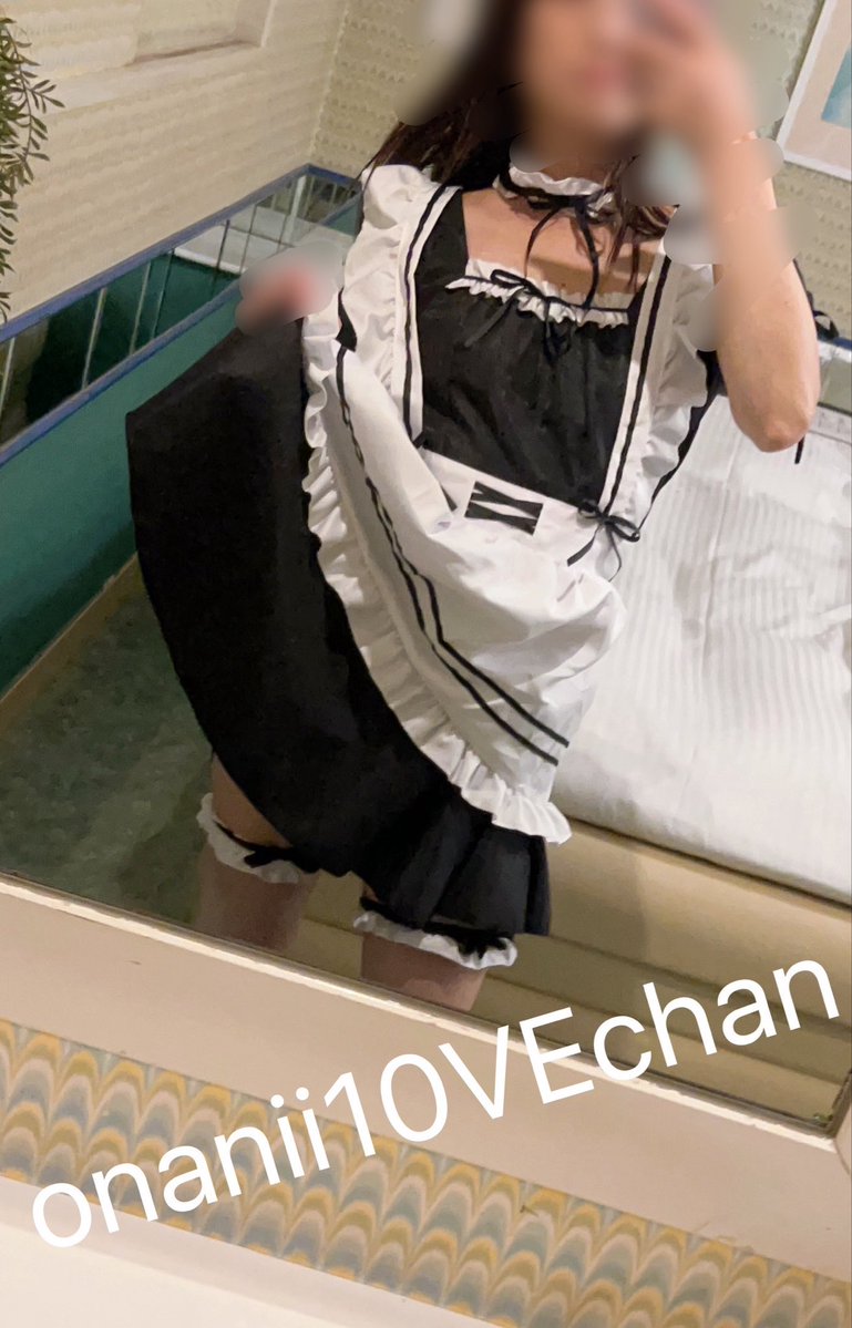 10vechan1414's tweet photo. 仕事早く上がれたから、２時間だけ1人ラブホ🏩行けたぁぁ😭❤️❤️
いつぶりだろうか、、、

撮るつもり満々で準備してから仕事行ったから、しっかり撮影してきました🤭💕
編集＆投稿お楽しみに🥰🥰

#個人撮影  #コスプレ #��ロウィン #メイド #変態 https://t.co/ufkzgpmpCR