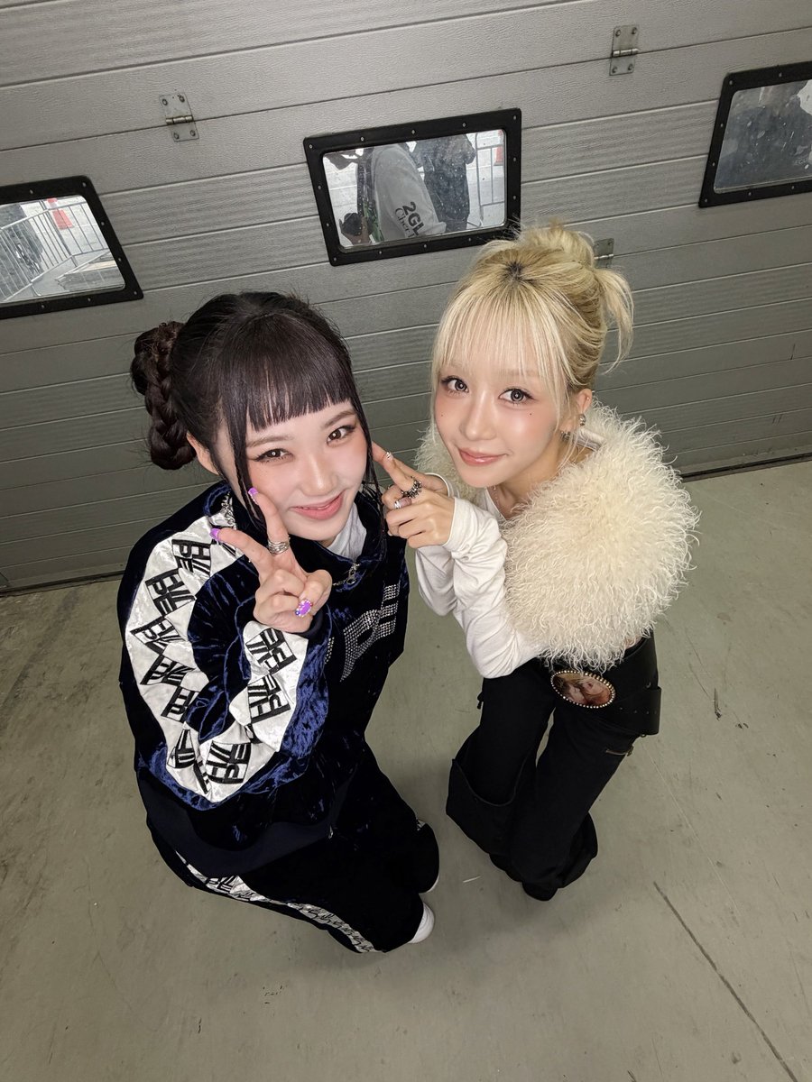 hiipe_princess's tweet photo. 大尊敬and大好きなひかるちゃんと….｡.:*☆

#HIIPE_Princess #하입프린세스 #ハイププリンセス #ハイピー
#NIKO https://t.co/EU6he097ep