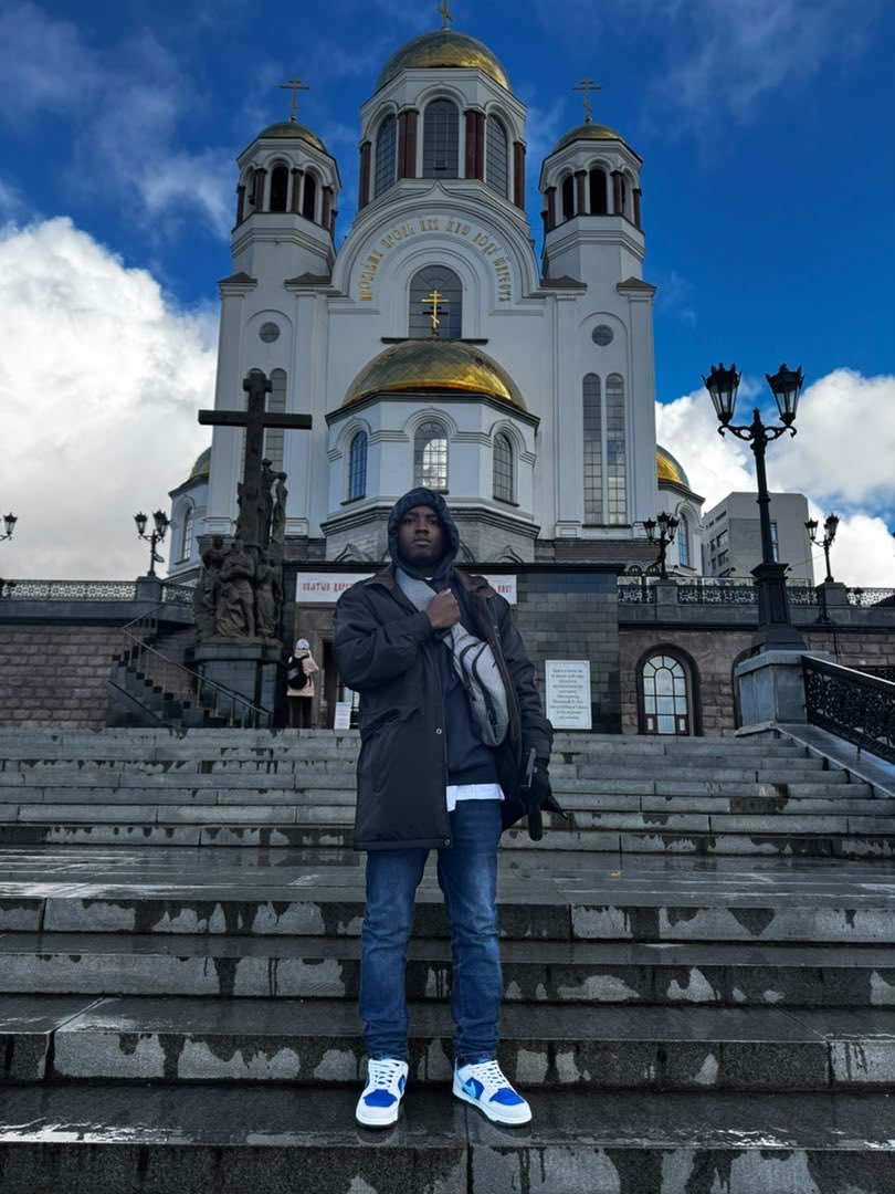 dynamic__pr's tweet photo. YEKATERINBURG, RUSSIA 🇷🇺

Today, on the New Day Education Expedition in Russia, I visited the Church on the Blood in Yekaterinburg, a place where faith, revolution, tragedy and memory converge.

This is what I discovered. 🧵👇 https://t.co/TUz2LrdFqX