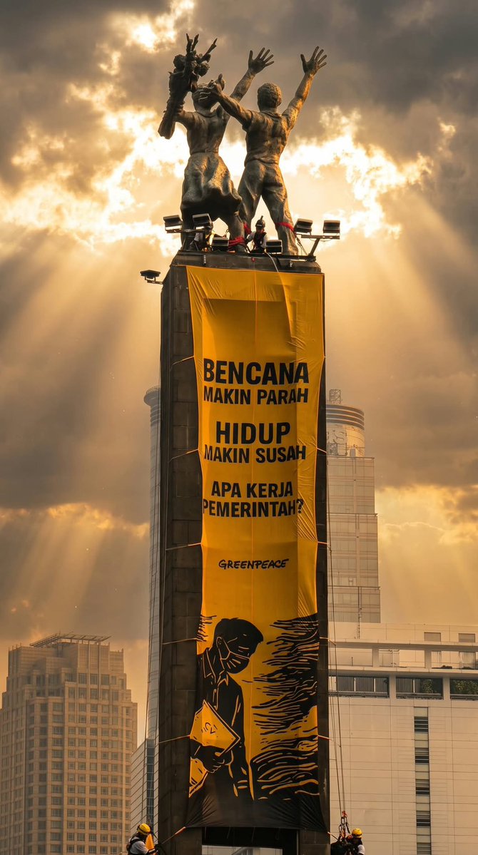 inipiian_'s tweet photo. banyak yang kecolongan!!!
ijo - coklat pasti dihukum atasan 
karena daerah HI itu titik vital jakarta yang semua mata dunia melihat, termasuk komdigi juga kecolongan, karena ini ga ada di kata kunci yang mereka banned dan boom langsung meledak bikin pecah semua algoritma sosmed, respect buat kakak greenpeace 🫶