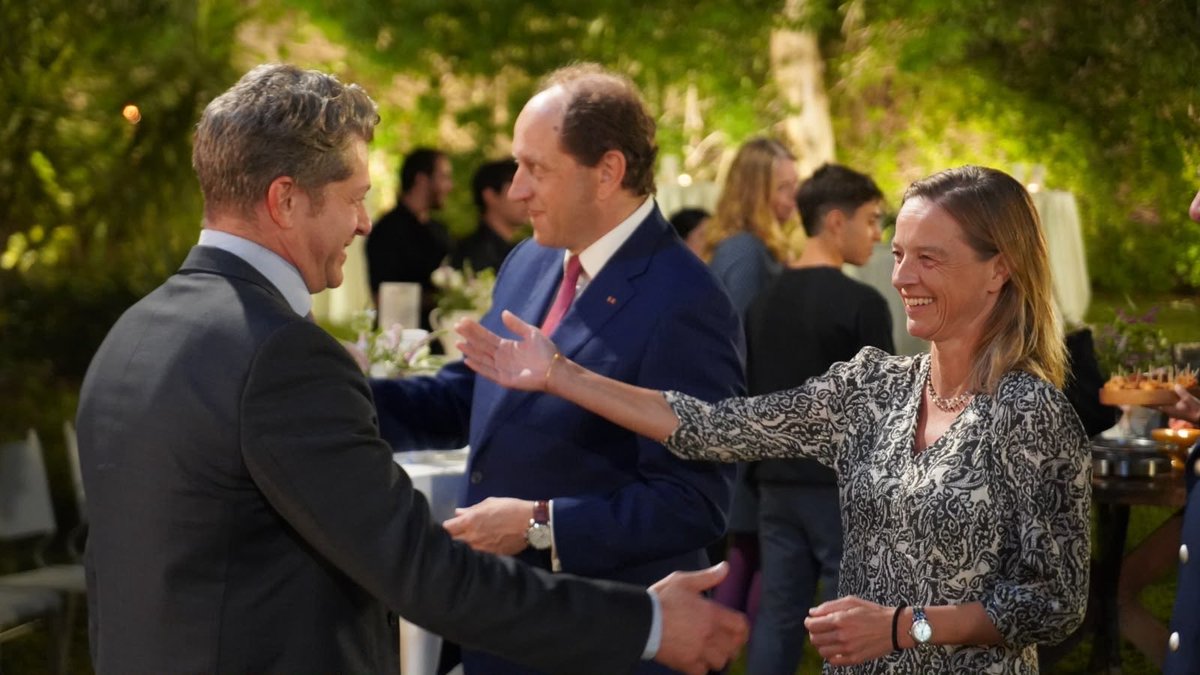 GerAmbTLV's tweet photo. My first #GermanUnityDay in 🇮🇱 was just wonderful. The Chairman of the #Bundestag‘s Foreign Affairs Committee @ArminLaschet and I spoke to an incredible crowd of some 400 guests about #freedom, #democracy and #security for both 🇩🇪 and 🇮🇱 - the values that connect our two nations. https://t.co/t1aKba5By6