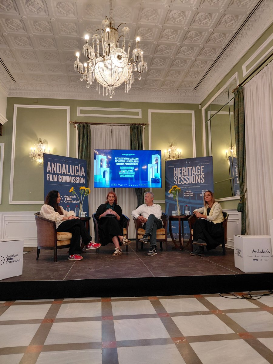 AndaluciaFilm's tweet photo. Comienza ‘El talento tras la escena: desafíos de los rodajes en entornos patrimoniales’.
Irene Manrique, Susana Baldó y José Jaime Linares comparten los retos de localizar, coordinar y desarrollar producciones en estos espacios, moderados por Sofía Rodríguez.

#HeritageSessions https://t.co/jHdZsDTEYJ