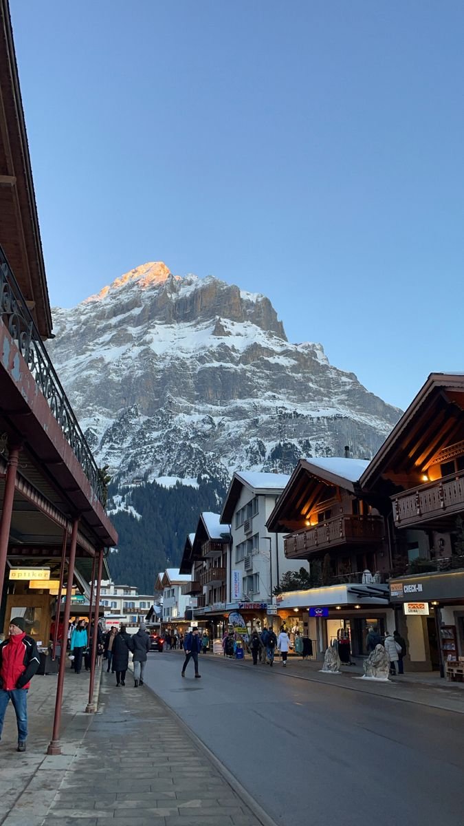 City_Nexa's tweet photo. Grindelwald, Switzerland 🇨🇭 https://t.co/APJLi5ca02