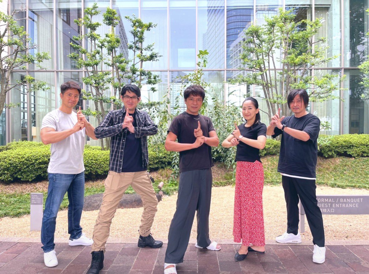 pinsclub's tweet photo. 大ちゃん

お疲れさま！
しかし早ええなー！！
今まで、楽しいことも、苦しいことも、嬉しいことも、悲しいことも、本当にいろいろあったね⋯
大ちゃんが空へ行っても、俺たちは５人でカクレンジャーだから、俺たち５人の絆は永遠だよ！
「わかってるよー 怒！」って言われそうだけど⋯笑
いつの日かさ俺がそちらへ行ったら、いつものように緑茶ハイ飲んで、また腹がちぎれるぐらい笑い合おうな！
それまで俺たち４人のこと、楽しく笑いながら見守っててくれな。
これからもよろしく！！

忍者戦隊カクレンジャー 
河合秀