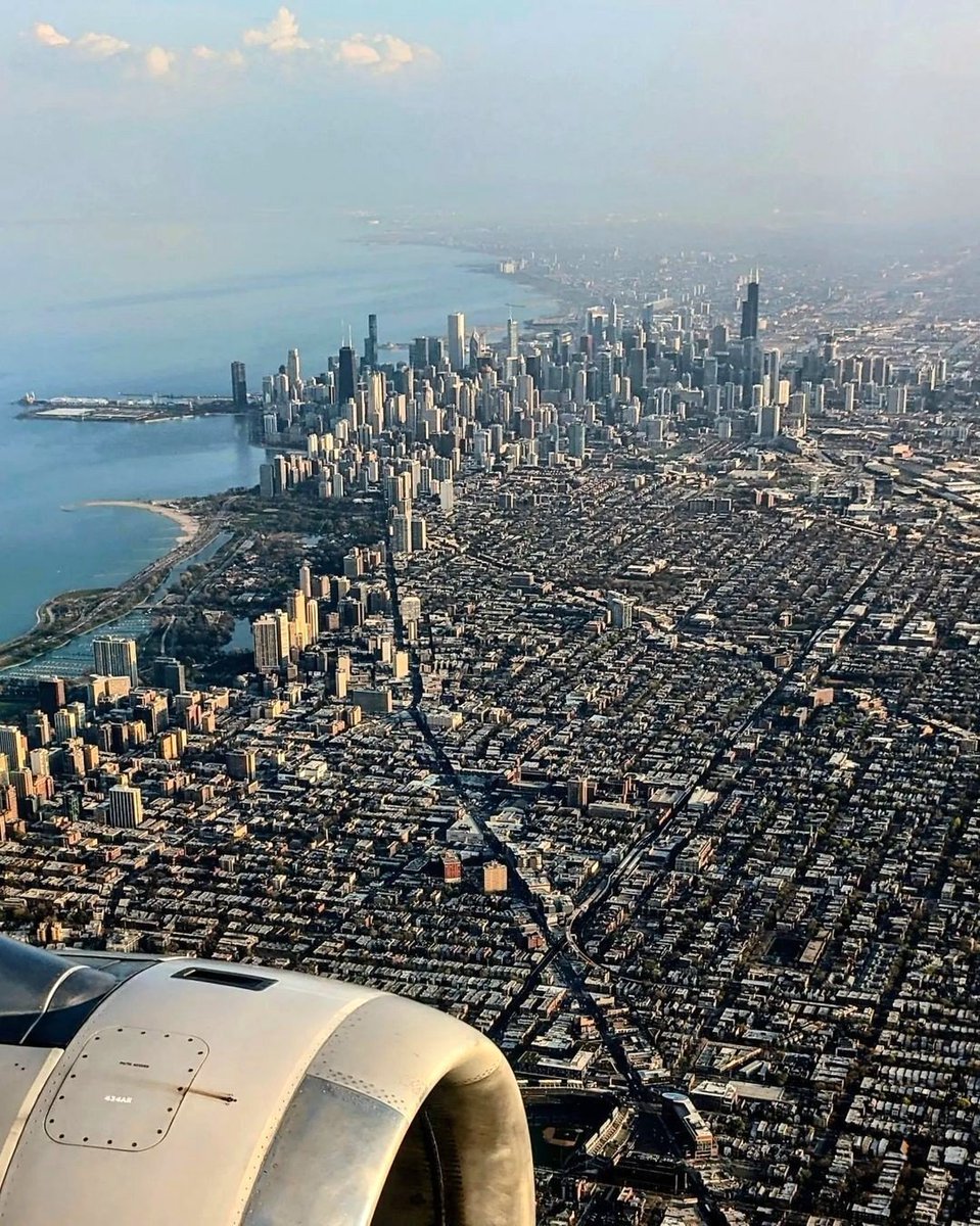 world_tourists_'s tweet photo. Guess the city and country https://t.co/Z0OBNkSjfX