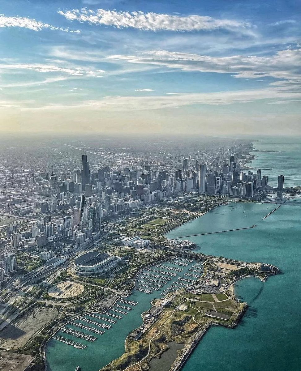 world_tourists_'s tweet photo. Guess the city and country https://t.co/Z0OBNkSjfX