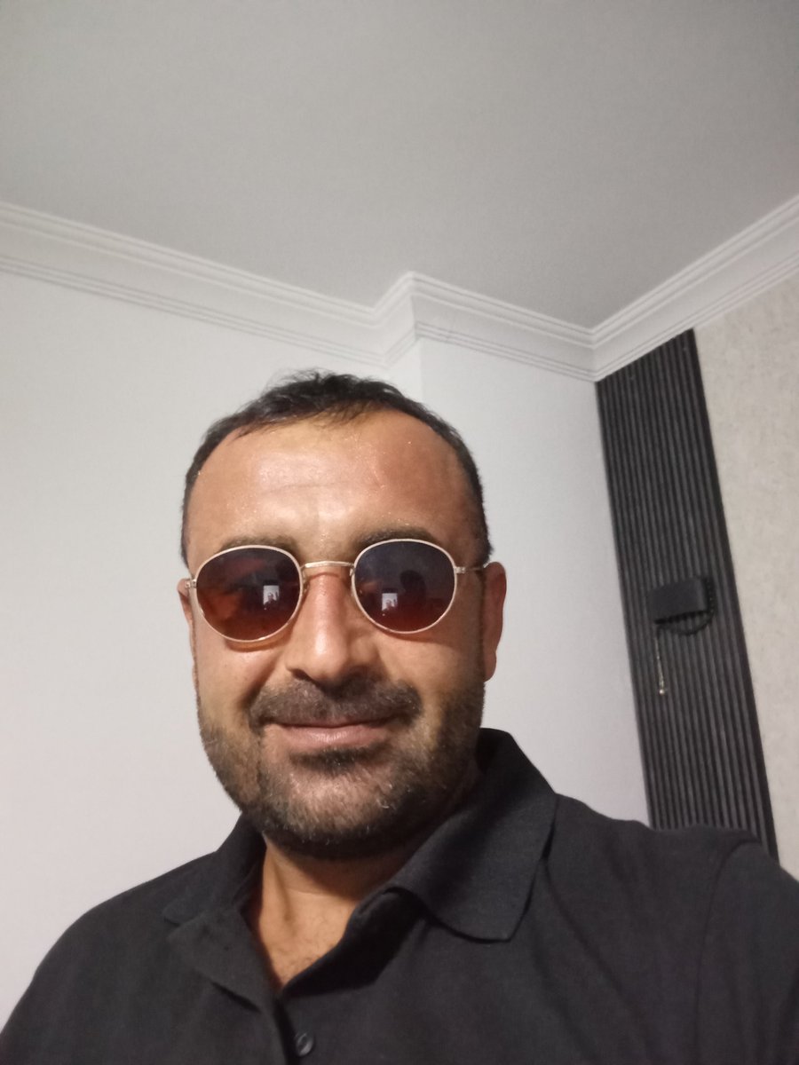 Muhamme09157785's tweet photo. Gerçek aşkı bilen kalp bir damla suya bile hürmetle bakar. https://t.co/kdpIDPgOd0