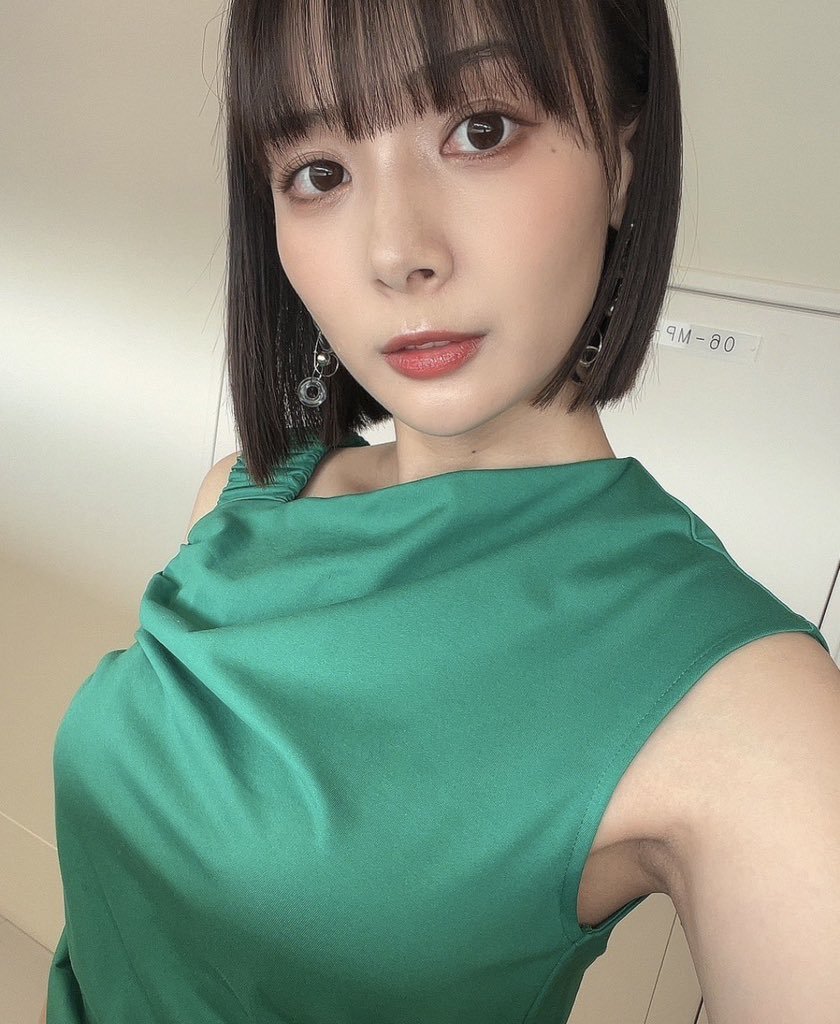 NelsonLoretann's tweet photo. 岡田紗佳、脇汗が見えてしまう💦
たまらん https://t.co/jSdx27w6mU