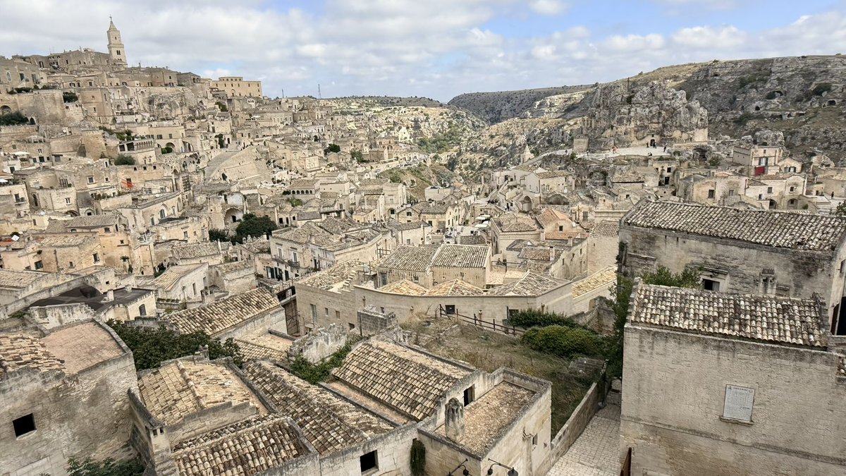 bazzaloo's tweet photo. Day trop to Matera Italia https://t.co/PU1Sm80ZVY