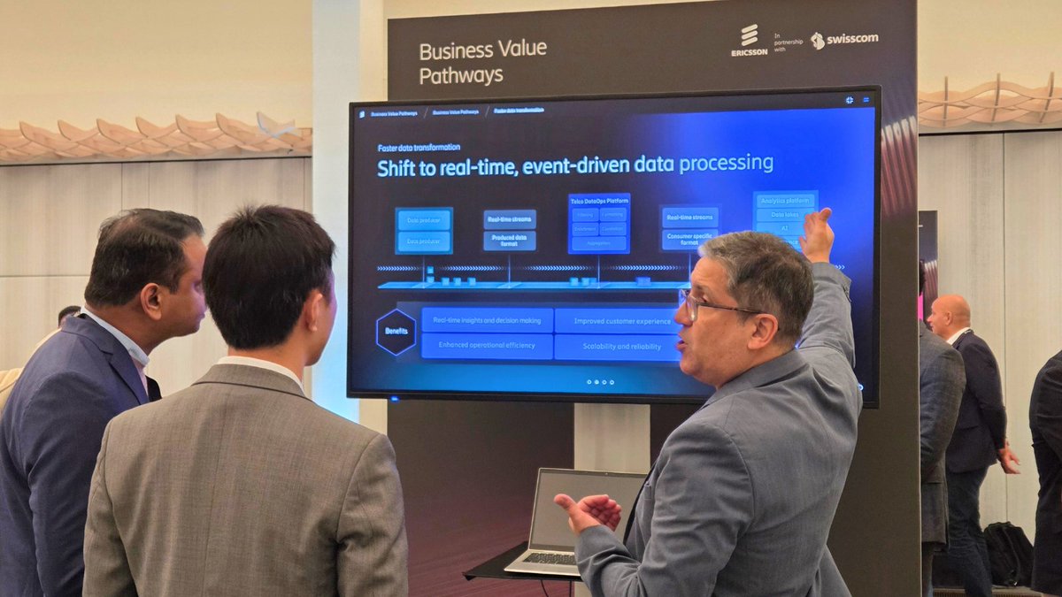 ericsson's tweet photo. 🗣️ Our demo area is buzzing with conversations as Ericsson experts showcase the latest OSS/BSS innovations and share what's next  with delegates. 

Take a look at the action!

#OSSBSSSummit2026 #NoNonsenseOSSBSS #AutonomousNetworks https://t.co/8VpvGhhMeS