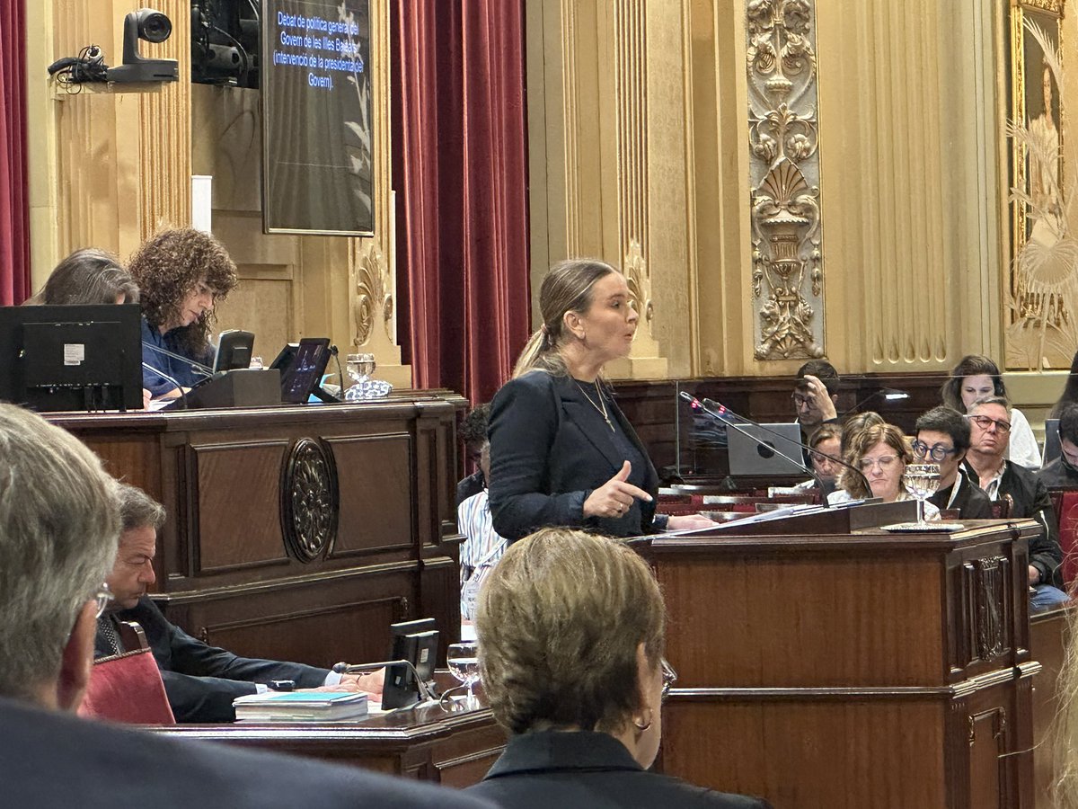 JVMariBoso's tweet photo. Un discurso de política general explicando la intensa gestión de estos años y q fija las prioridades para los próximos

@MargaProhens ha garantizado la estabilidad y gobernado para todos, para la gente de aquí  y hoy miramos al futuro con confianza

#DefensamBalears #DebatIb2026 https://t.co/bE0qRwjWV5