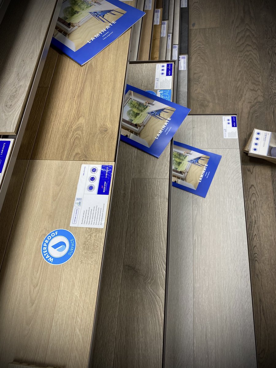 flooringpennine's tweet photo. 🚨QUICK-STEP STOCK AND SAMPLES READY WHEN YOU ARE!
🙌 We’ve got a huge range of @QuickStepFloor #Laminate, #Vinyl and #Accessories ready for #NextDayDelivery across the UK!
👉 CONTACT US FOR YOUR SAMPLE AND ORDERS
📞 01706 627255
@flooringpennine https://t.co/rqLo5agt4s
