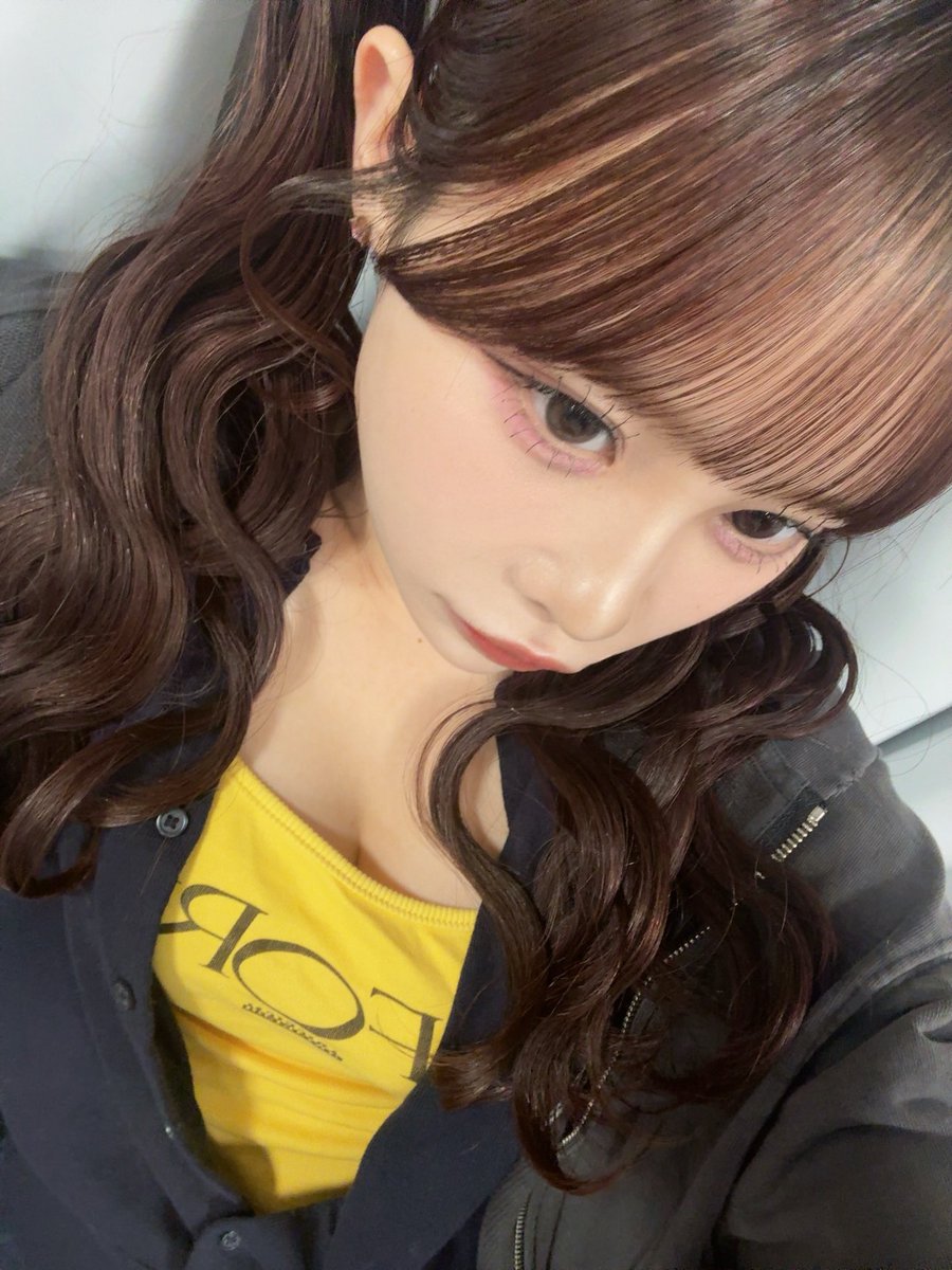 uqz1_'s tweet photo. 村川緋杏 (CANDY TUNE) 控えめな谷間見ながらｼｺｼｺして顔〇したい どエロい

#顔抜き #おなぺ #オナペ https://t.co/8IqD2Tc9P4