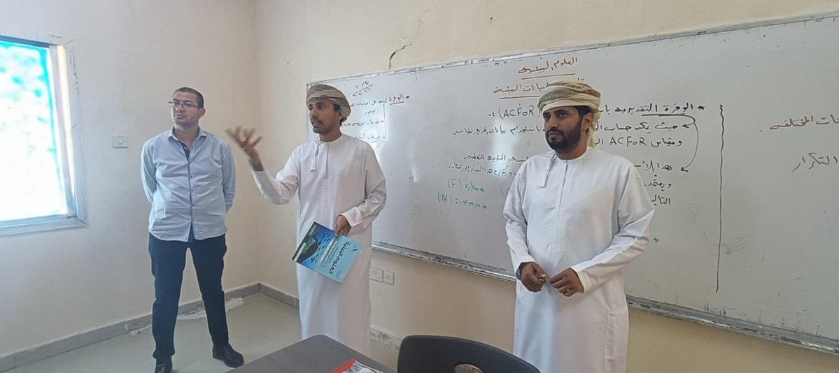 SchoolAndat's tweet photo. تشرفت مدرسة أندات بزيارة أ. علي جعبوب، أخصائي إدارة المخاطر بالمديرية العامة للتعليم، في إطار تعزيز الوعي والوقوف على متطلبات الأمن والسلامة المدرسية. كما زار عددا من الصفوف الدراسية، وقدم للطلبة النصح والتوجيه بما يعزز وعيهم ويؤهلهم للحياة المستقبلية. https://t.co/tkMI9HWPsH