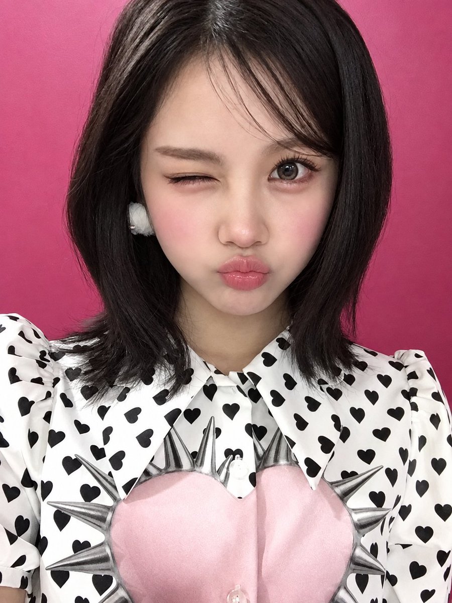 serenadevouz's tweet photo. idolnya                                 fangirlnya https://t.co/OhjHl6pn7h