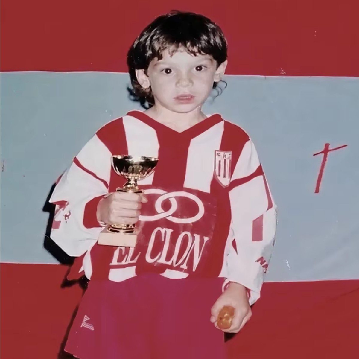 stvrlatte's tweet photo. crying he always had the 🥺 eyes https://t.co/8nKMUJQ7Uu