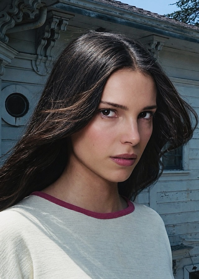 TheCinesthetic's tweet photo. Inde Navarrette for Cosmopolitan France 📸 https://t.co/fGrBYlnAsT