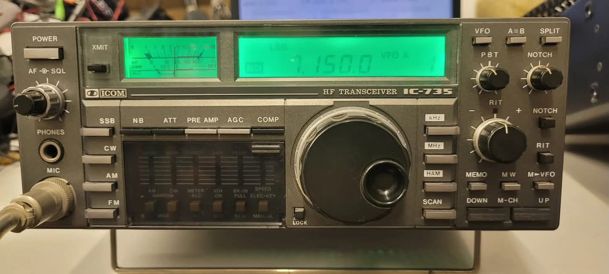 hamradio010's tweet photo. THIS IS A ICOM IC 735 HF TRANSCEIVER only $284 now
The Icom IC-735 is a mid-range amateur HF transceiver. It covers all HF ham bands from 160m to 10m, including WARC. The receiver coverage spans 100 kHz to 30 MHz. https://t.co/k7jBtoSPsR