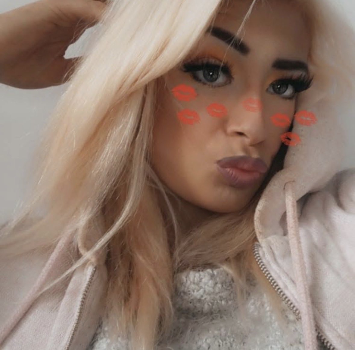 Kignwlj3Kign's tweet photo. Little wig wearing slut #chavs #slut #bop #faceporn https://t.co/1E7ama6Hp2