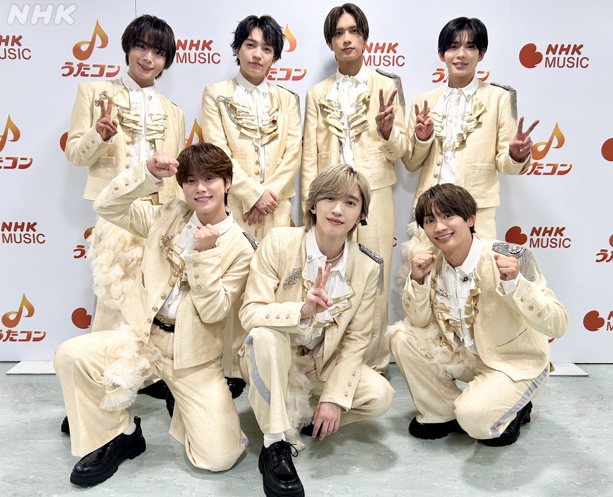 nhk_utacon's tweet photo. #うたコン

💿ミリオンヒット特集🎉

📺このあと19:57～生放送📺
名曲たっぷりでお届けします！

#なにわ男子 の皆さんは、
話題曲「Moonlit」を披露🌕
お楽しみに🎤

NHK ONEでも👇
https://t.co/sFUp0chAqt https://t.co/hVoziRcVFg