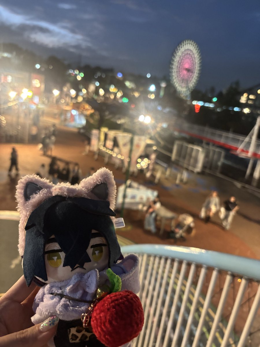 koarachan135's tweet photo. ぽけぱ~く楽しかった！
おスグを連れて行きました🏃‍♀️
ピカピカスパークスが思ったより、ストーリーあって舞台ぽくて良かった~ https://t.co/9VBfUJR0Ek