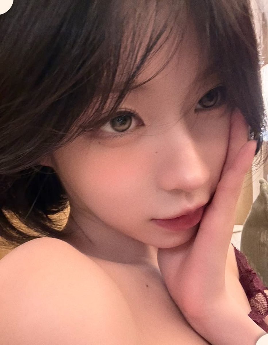 saronaa05055's tweet photo. 送られてきたアサやっべｯ💢💢💢
お顔だけできいちゃう💢💢💢💢💢💢💗💗💗 https://t.co/qgeMkcy0w3