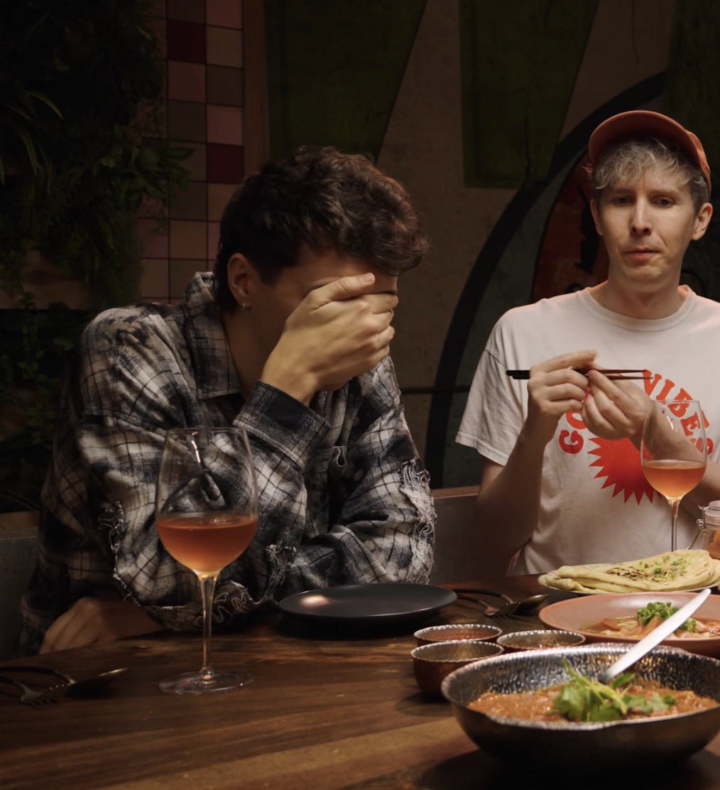 theamazingphil's tweet photo. he’s eating his favourite meal here ❤️ https://t.co/TFfm5c94pi
