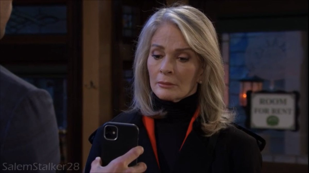 DaysFan28's tweet photo. “Does he look familiar?” 

#DAYS #DOOL #Marlena #Dominic #Dante #Jarlena https://t.co/TJZGoHegOB