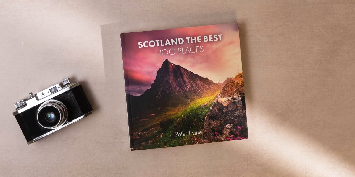 Collins_Ref's tweet photo. From wild glens and ancient monuments to remote islands and vibrant cities, Peter Irvine, bestselling author of Scotland the Best, shares his personal selection of 100 places that capture the very essence of #Scotland. 📍⛰️

Out now! 📚

https://t.co/904EGSWK4r

#VisitScotland https://t.co/HJks14deWF