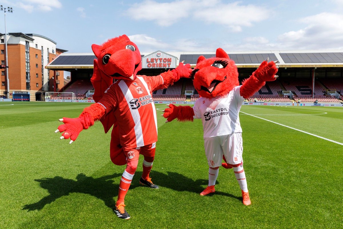 TheoCleoLOFC's tweet photo. 👀 Guess who’s back…

After that amazing 2-0 win against Blackpool, we couldn’t resist showing our faces again! ❤️🤍

❗️Theo &amp; Cleo are BACK!❗️

#LOFC #OneOrient https://t.co/L1oCxp8hAw