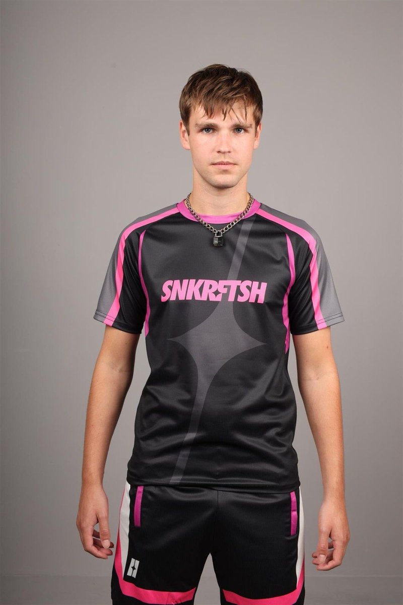 REGULATIONstore's tweet photo. 🆕  Get sporty, get sweaty, get the new SNKRFTSH sports kit and take it to the pitch, to the gym, or wherever the action is -> https://t.co/q2X7ItOlCw https://t.co/ZGwb2KxTcm