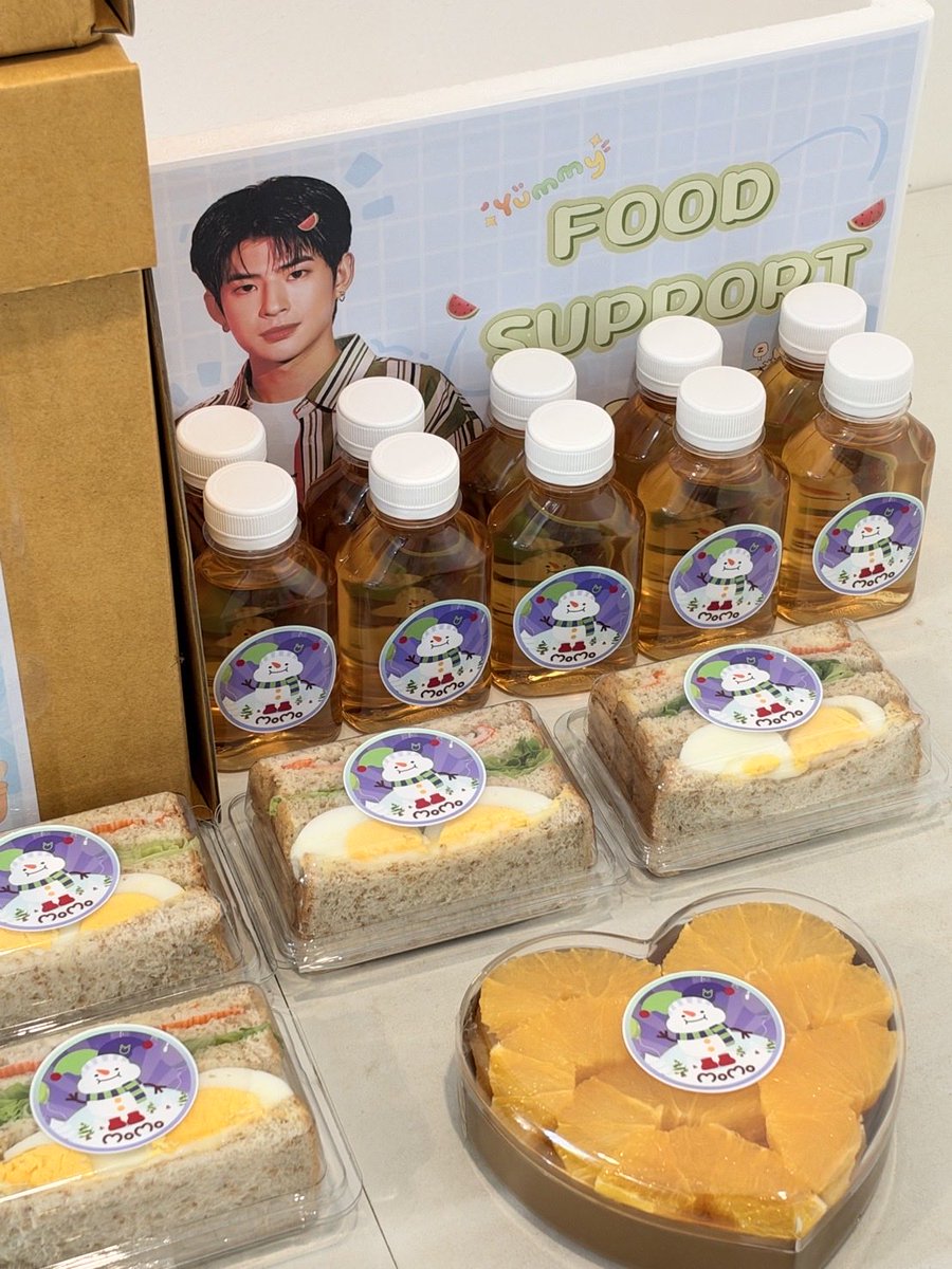 aboutmarkpakin's tweet photo. 🍱 Food Support for #RoundOneSeries 🥊✨

มื้อเย็นจัดส่งอาหารเติมพลังให้มาร์คเรียบร้อย 🍽️ ถ่ายทำอย่างราบรื่นตลอดคิวนะค้าบ ✌🏻

Thank you for your support @MMelon555 🙏🏻💙

#ภาคินกินอะไร
#mmarkpkk #kkramm https://t.co/glacUJ21Um
