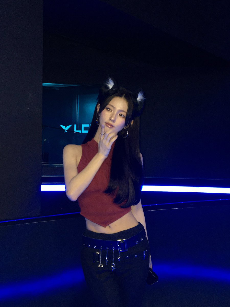 FranLiong's tweet photo. 미연 인스타 🍜 💚 MIYEON INSTAGRAM 

Start a fire, oh I like a little drama #KDA #firestarter 🔥❤️ Ahri’s back!!!!!💋
 
#미연 #MIYEON
#조미연 #MY #CHOMIYEON
#ミヨン #曺薇娟 #赵美延
#아리 #AHRI https://t.co/My3lZaGRqD