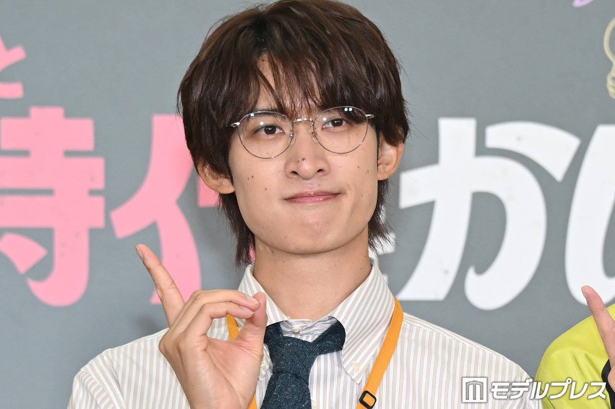 modelpress's tweet photo. 【📸写真追加】
上白石萌音・向井康二・山中柔太朗
異例の“保護者会”登壇🏫

大森元貴からビデオメッセージも！
https://t.co/FBc4LqvQkt

▫️上白石の“顔を押す”シーンは台本になかった
▫️大森は「完璧」撮影裏話
▫️“保護者”からの質問コーナーでクレーム？ https://t.co/BrYGpyW6RT