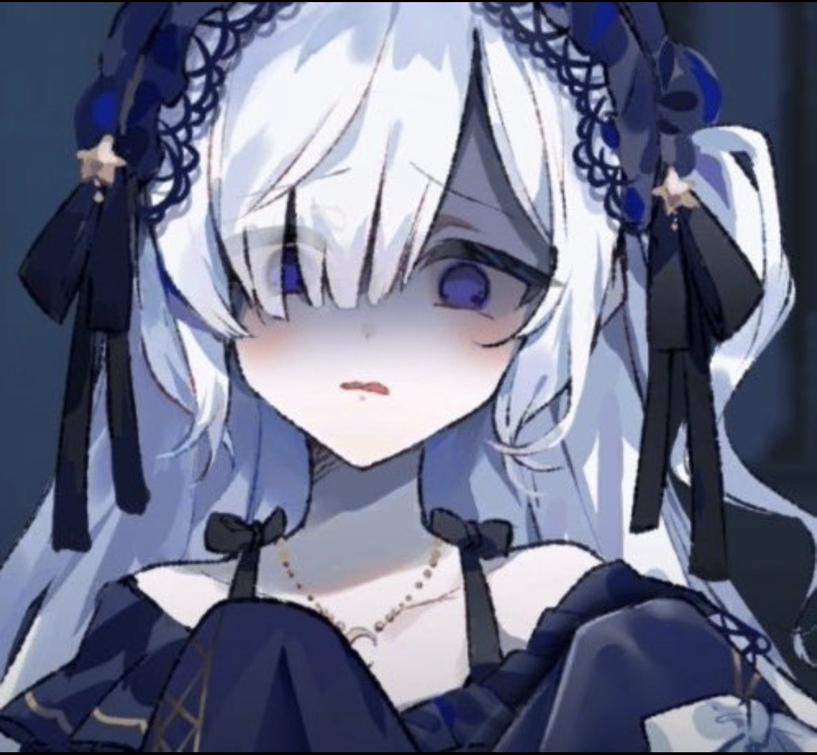 owari66566's tweet photo. 支給スマホにシャドバを入れたら皆さんすぐに魔女化しました♩

何故わがはいのシイムとカルギデンスラは手札に来ない！？

ダストデイズさん来ませんねぇ…

何故カットスロートが来ない！💢💢 https://t.co/kbCS5Qphqk