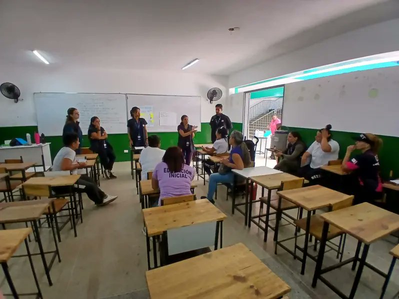 REDHNNA's tweet photo. Comité de Emergencia Español impulsa la recuperación humanitaria tras terremotos en Venezuela beneficiando a miles https://t.co/anv3ymobDL https://t.co/y99lgYJXa5