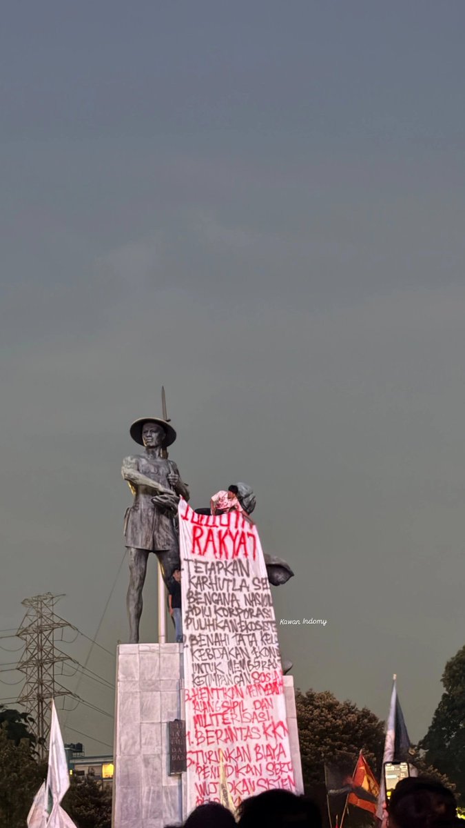 kawanIndomy's tweet photo. Jakarta, 20 Oktober 2026. Panjang umur, Kawan kawan!✊🏻 https://t.co/jdcPfGcI7z
